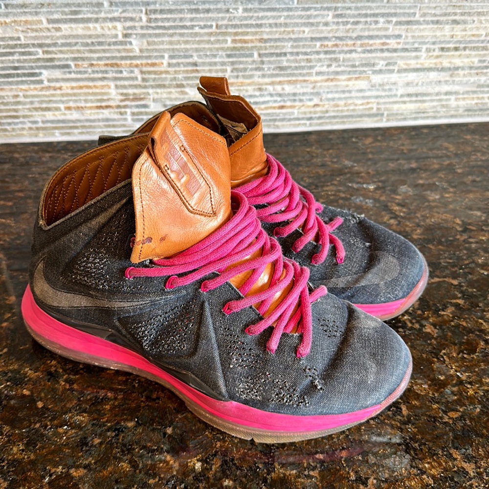 Lebron 10 denim size 10.5 fair condition